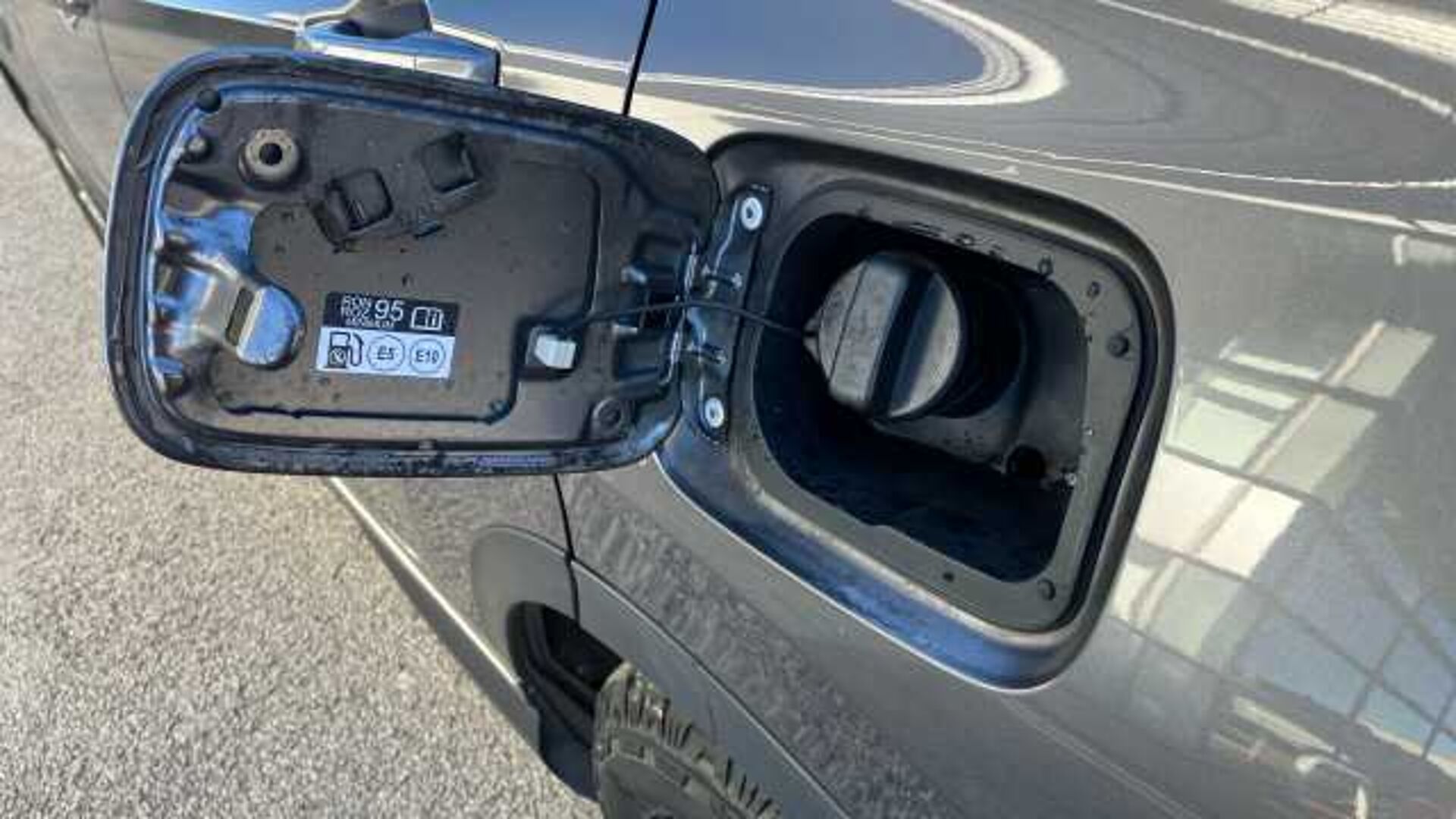 Honda CR-V 2.0 i-MMD Hybrid SR 5dr eCVT Hybrid Estate 