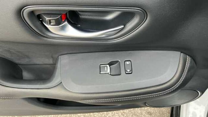 Honda ZR-V 2.0 eHEV Advance 5dr CVT Hybrid Estate 