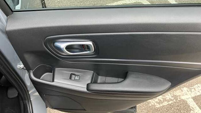 Honda HR-V 1.5 eHEV Advance 5dr CVT Hybrid Hatchback 