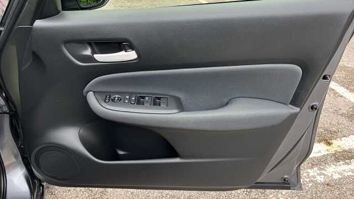 Honda Jazz 1.5 i-MMD Hybrid SE 5dr eCVT Hybrid Hatchback 