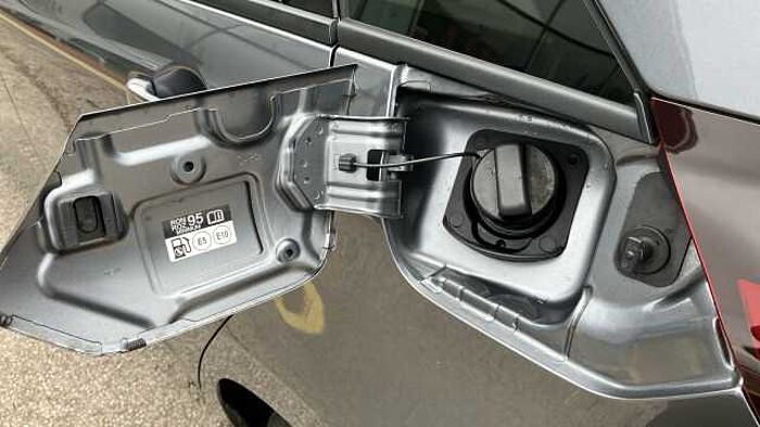 Honda Jazz 1.5 i-MMD Hybrid SE 5dr eCVT Hybrid Hatchback 