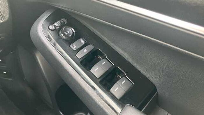 Honda HR-V 1.5 eHEV Advance 5dr CVT Hybrid Hatchback 