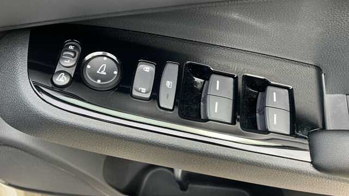 Honda HR-V 1.5 eHEV Advance 5dr CVT Hybrid Hatchback 