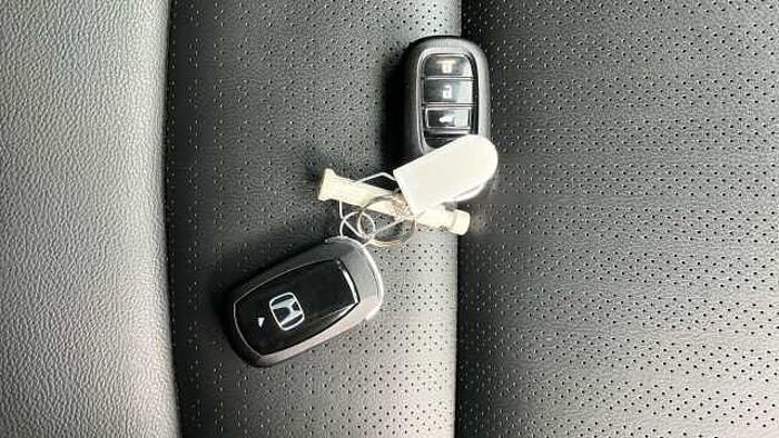 Honda Civic 2.0 eHEV Advance 5dr CVT Hybrid Hatchback 