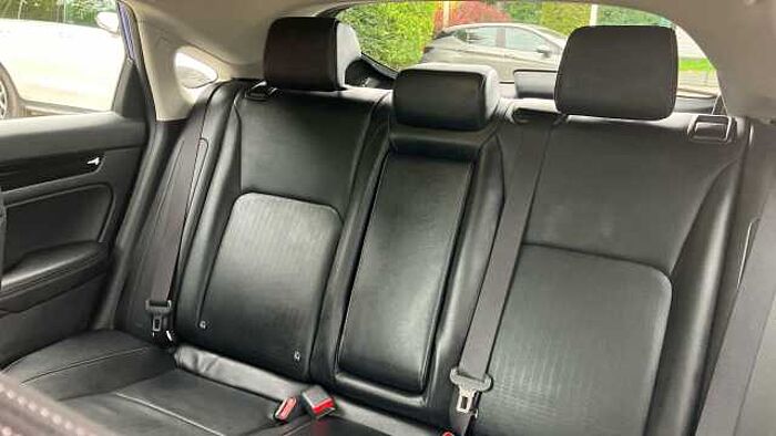 Honda Civic 2.0 eHEV Advance 5dr CVT Hybrid Hatchback 