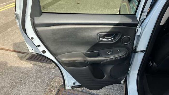 Honda ZR-V 2.0 eHEV Advance 5dr CVT Hybrid Estate 